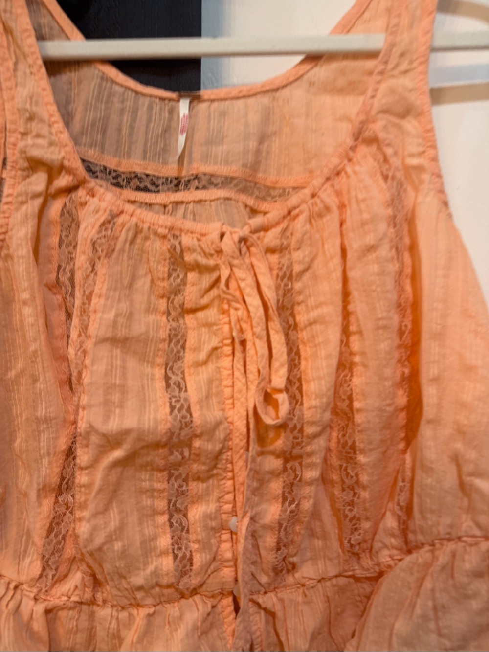 Women's Peach Lace-Trim Sleeveless Top - Picture 2 of 7